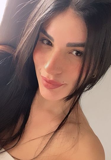 Samira, Spanish speaker on BerryCam